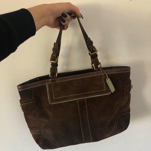 gorgeous chocolate brown suede coach purse 👜🤎